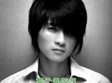 额头高不用愁 这几款发型帮你悄悄变美