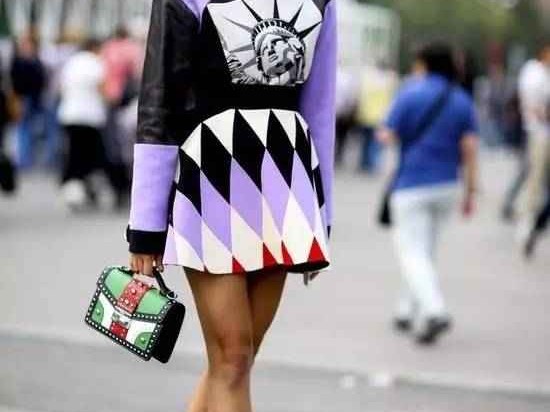 热浪时节，袜履自由：让你的脚丫子清爽过夏天