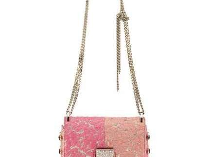 2026包包流行趋势全知道 从大牌秀场到日常穿搭的实用解析