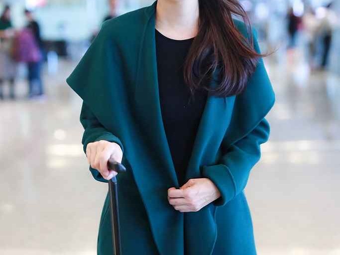 墨绿色到底啥气质 穿对了他就是你的隐形贵气外挂