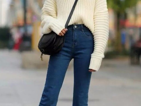 黑色喇叭裤配上衣全攻略 穿出你的风格与气场