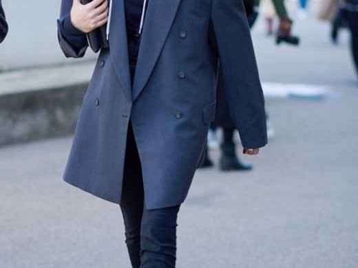 别让你的黑卫衣在衣柜里叹气 这几款外套搭出时尚新高度