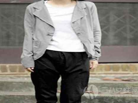 灰色搭配什么颜色最出彩 这些秘诀让你穿搭家居都满分