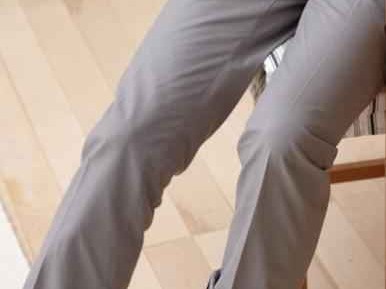 白裤子配鞋全攻略 这样搭时髦又显瘦