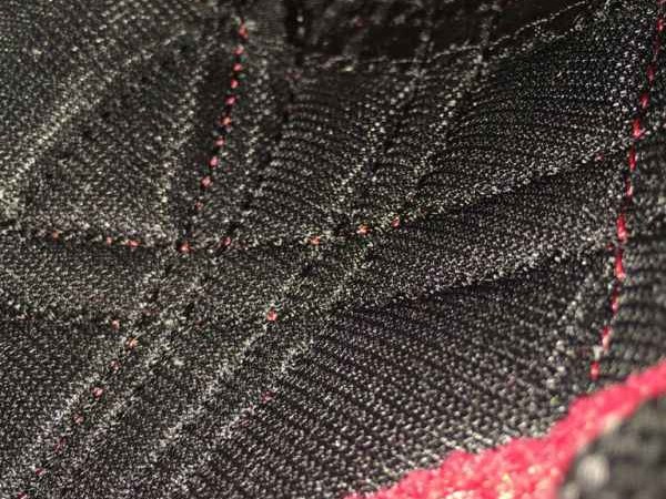 一母同胞却分道扬镳，亚瑟士与鬼冢虎你选谁？