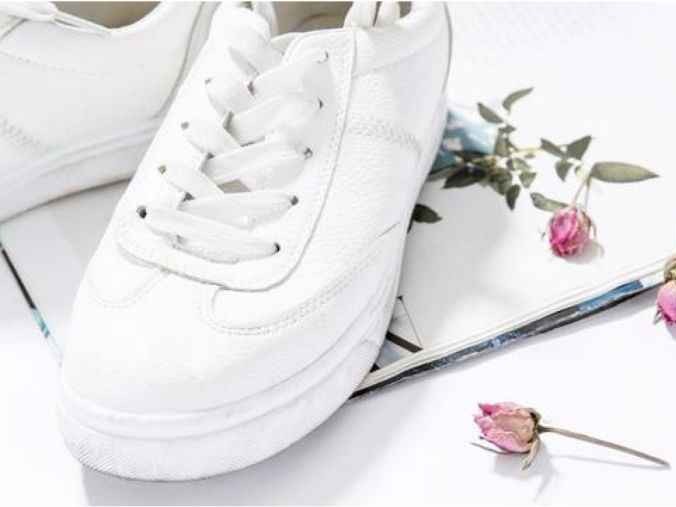 小白鞋脏了别乱刷 这些神器让你的鞋洁白如新不伤鞋