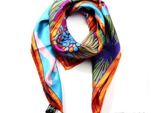 丝巾整理达人教你一什么丝巾的收纳妙招