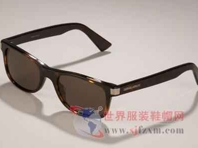 乔治阿玛尼和阿玛尼到底是不是一回事 为你彻底理清这团时尚乱麻