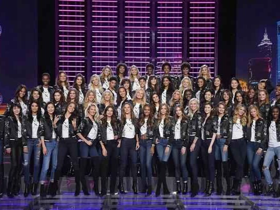 腿短腿弯女生穿搭秘籍：告别不完美腿型，过年惊艳全场