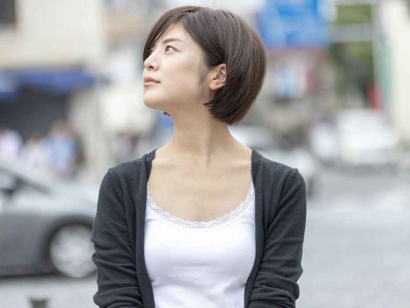 方脸女孩的穿搭翻身秘籍 穿对衣服气质飙升