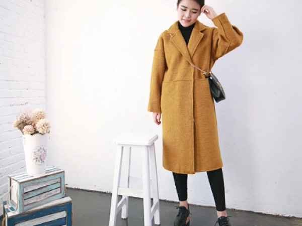 姜黄色穿搭秘籍 这些配色方案让你高级又显白