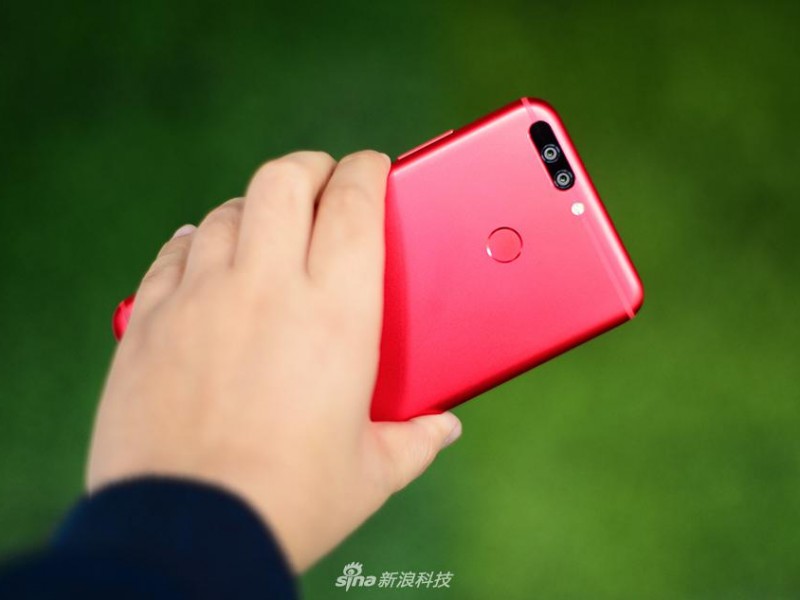 蓝色加红色混合后是什么颜色全面解析