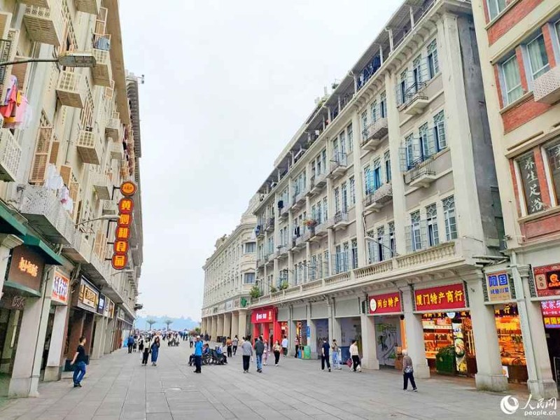 探寻高街真意：从古老街巷到时尚风暴的核心秘密