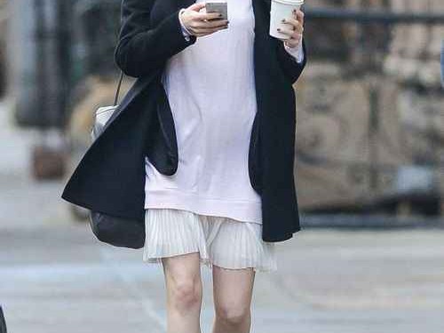 短裙配鞋子全攻略 穿对鞋让你美出新高度