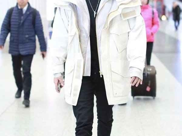 冬日暖男图鉴 羽绒服与裤装的时尚协奏