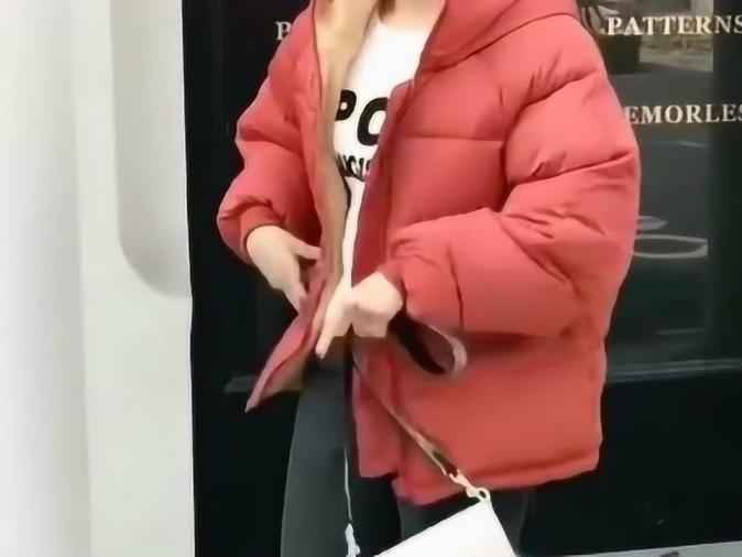 寒冬棉袄穿搭秘诀 告别臃肿温暖又有型